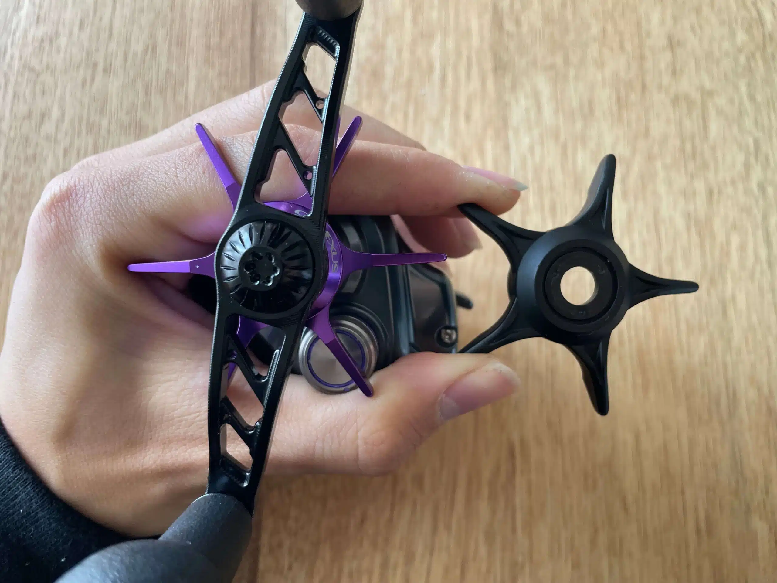 17タトゥーラ SV TWで初めてのハンドルカスタム! 5 ゴメクサスカスタムハンドルと純正ハンドルの違い