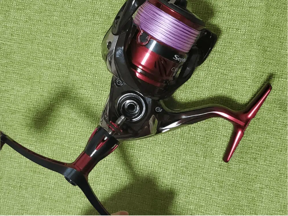 セフィアユーザー必見!18セフィアBBにダブルハンドルをカスタムした使用感 4 ゴメクサスセフィア専用ハンドルの交換方法