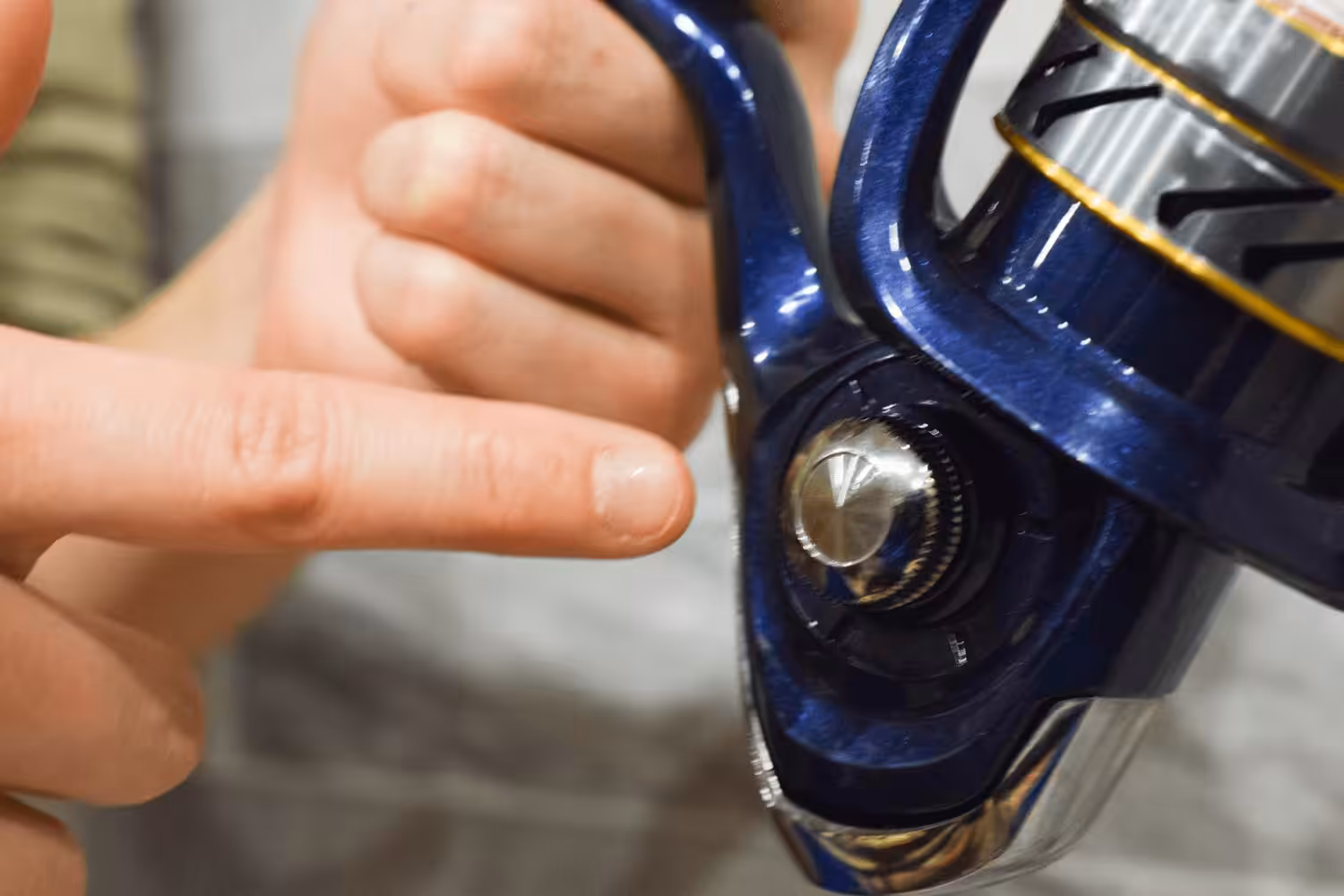 ゴメクサス共回り式スピニング用ハンドルMSL-L57の交換手順