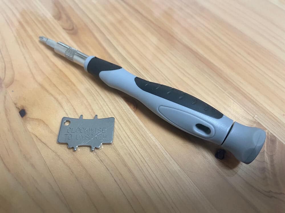 取付用の工具
