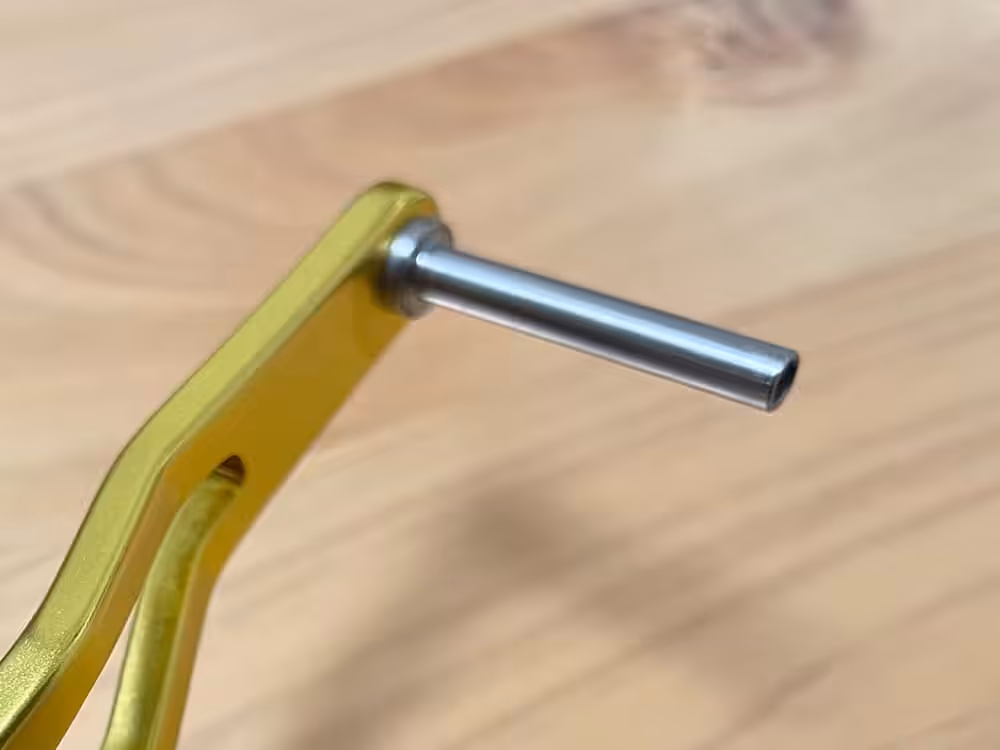 18スパルタンMX ICのハンドルの軸