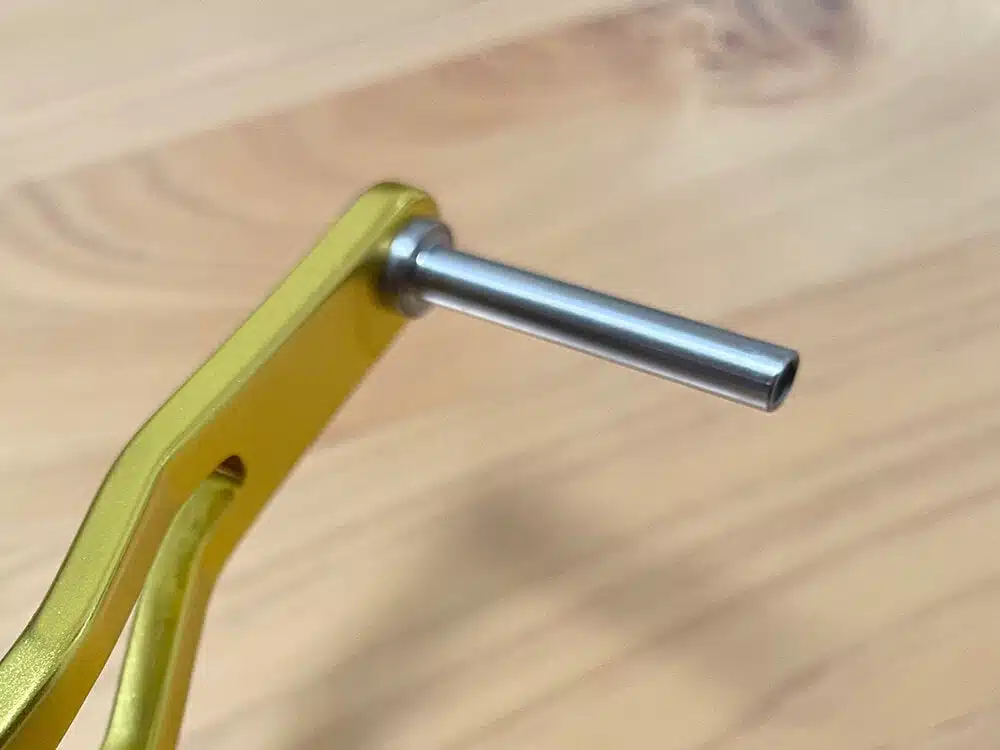 18スパルタンMX ICにゴメクサスのノブを取り付けてみた!インプレを紹介! 8 18スパルタンMX ICのハンドルの軸