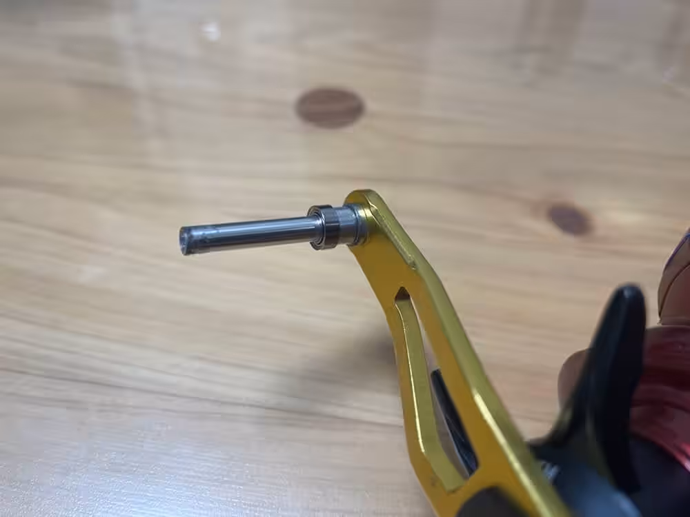 18スパルタンMX IC二軸にベアリングを取付