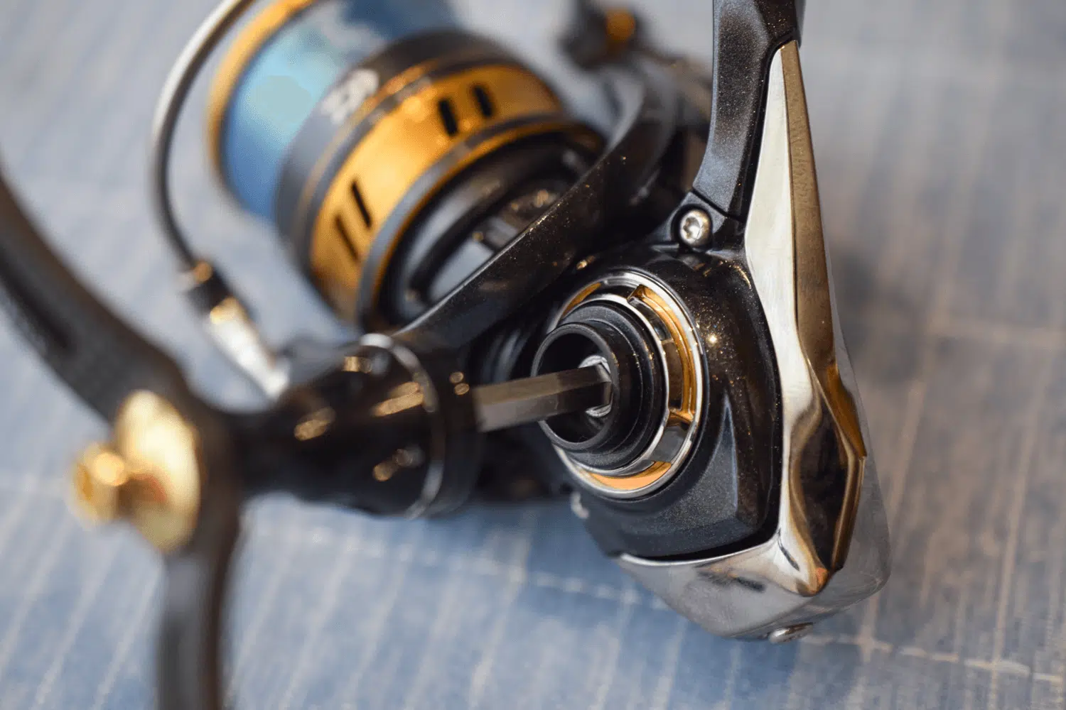 18レガリスにダブルハンドル&リールスタンドを取り付けてみた! 4 ゴメクサス 共回り式リール カスタム