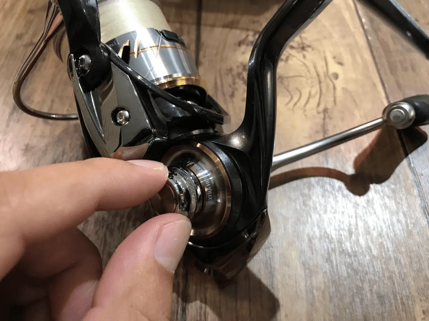 20ルビアスのハンドル逆のキャップを取り外す