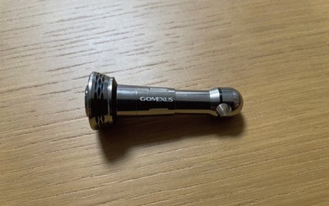 ゴメクサスのリールスタンド「R6TNBN」を15ストラディックに装着!その様子を紹介 3