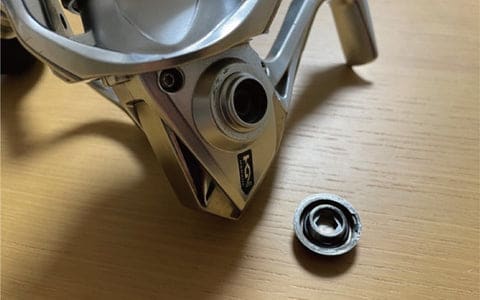 ゴメクサスのリールスタンド「R6TNBN」を15ストラディックに装着!その様子を紹介 5