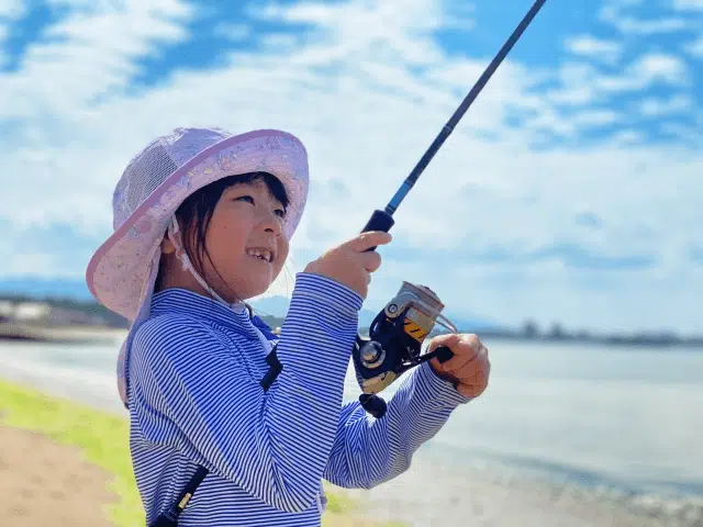 【ゴメクサス】海釣りデビューには春の堤防釣りがおすすめ!初心者や子供連れも安心! 3 ゴメクサス 海釣り