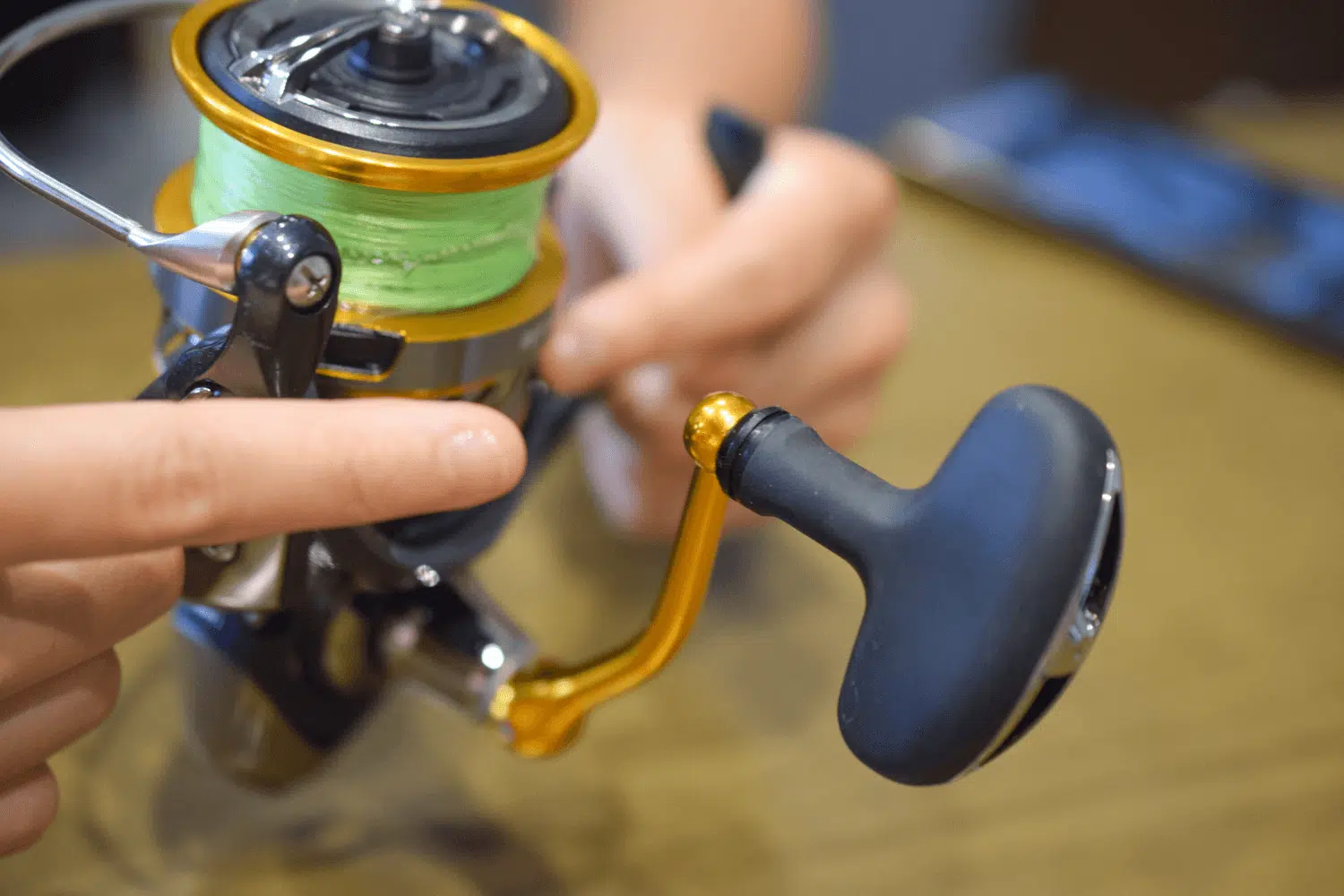 スピニングリールのメンテナンスで快適な釣りライフを! 3 ゴメクサス スピニングリール メンテナンス