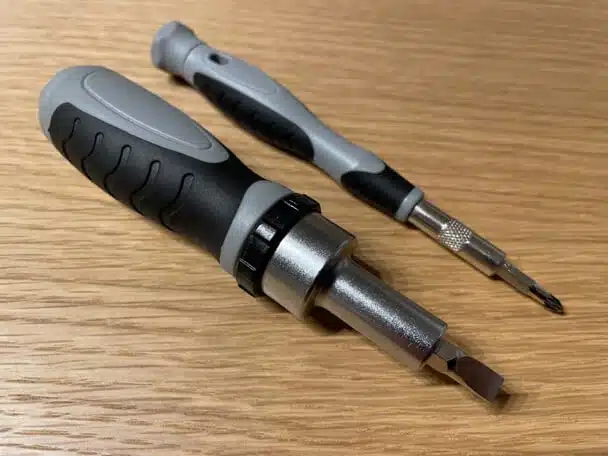 20ヴァンフォードにゴメクサスのチタンノブを装着してみた! 5 リールハンドルカスタム用工具