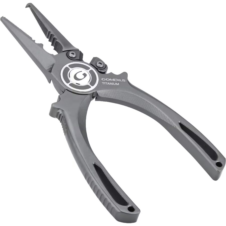 PLIER-X 全チタン製プライヤーで釣りを快適に