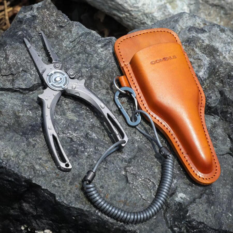 PLIER-X 全チタン製プライヤーで釣りを快適に