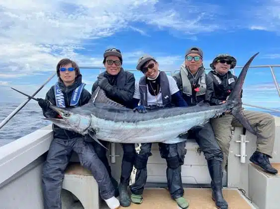 オフショアジギング 釣り方 初心者