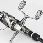 リールスタンド  R-EVO 42mm/47.5mm  折り畳み可能  彫刻バージョン  フック掛け ステラ向け - 画像 (5)