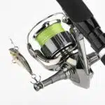 リールスタンド  R-EVO 42mm/47.5mm  折り畳み可能  彫刻バージョン  フック掛け ステラ向け - 画像 (7)