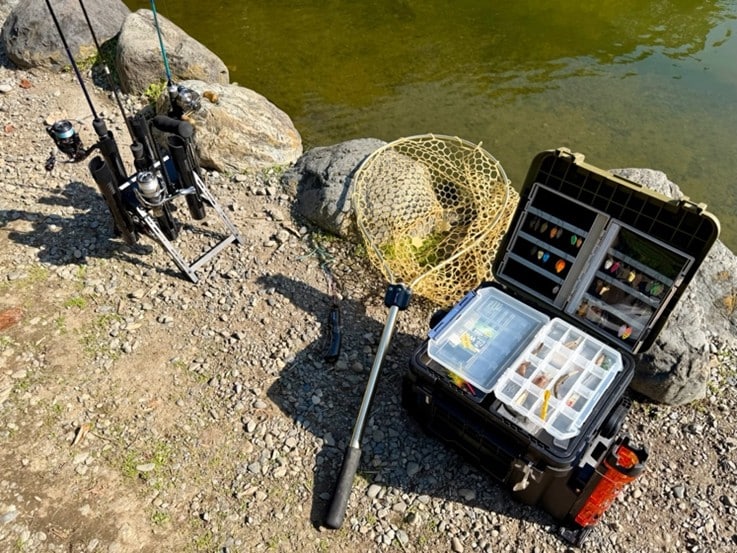 エリアトラウト タックル　コツ 管理釣り場 釣り方　