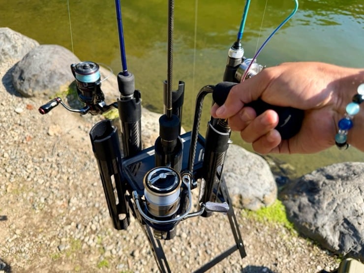 管理釣り場　ロッドスタンド　持ち運び