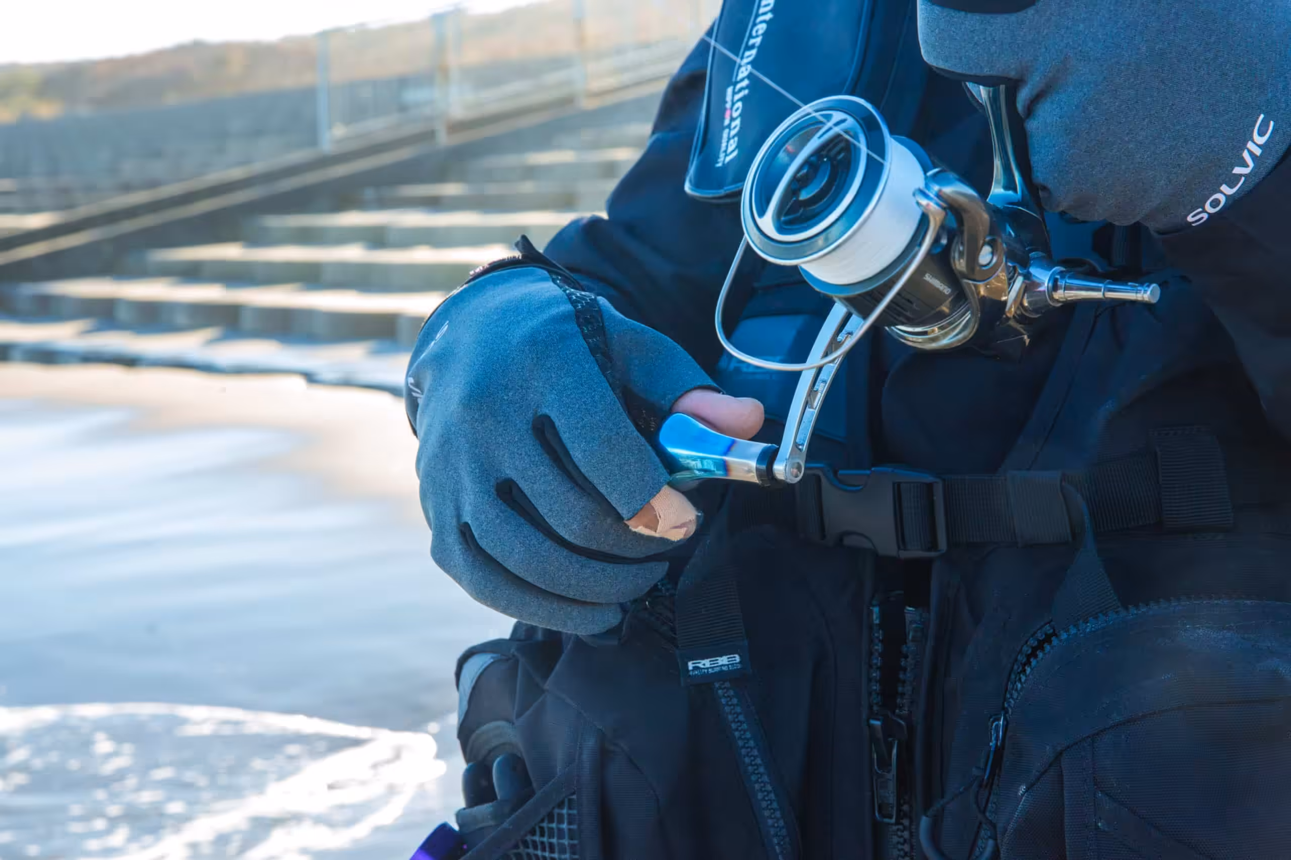 ゴメクサス スピニングリール シングルハンドル サーフフィッシング