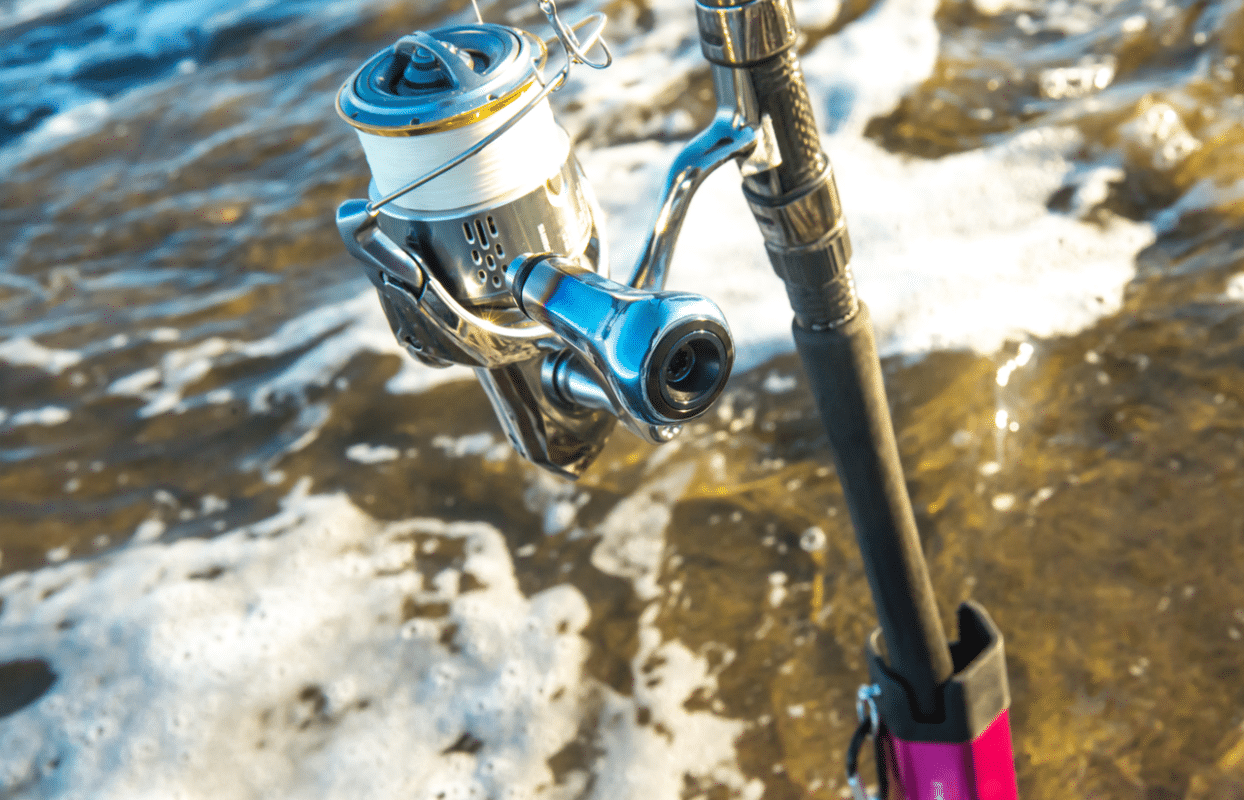 サーフフィッシングで 使用される SurfDream CJ -T28 リールハンドル 57mm